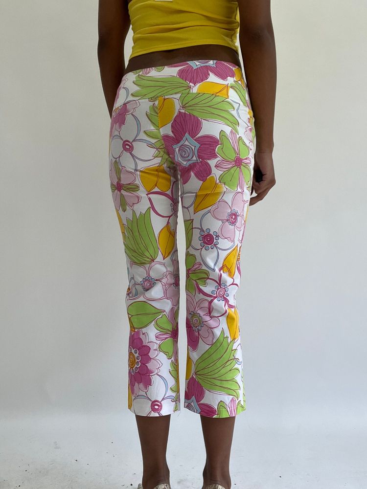 💚zara larsson drop | extra small white floral cropped trousers 5