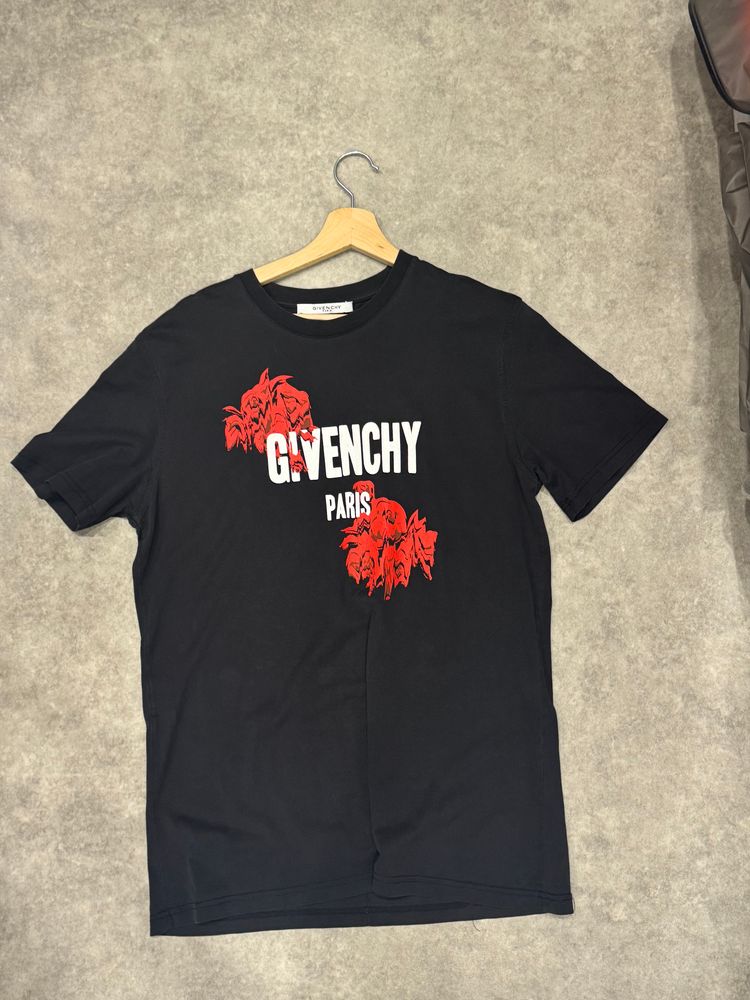 Givenchy Black T-Shirt