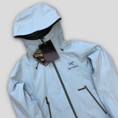 Arc’teryx Beta LT Gore-Tex Jacket 3