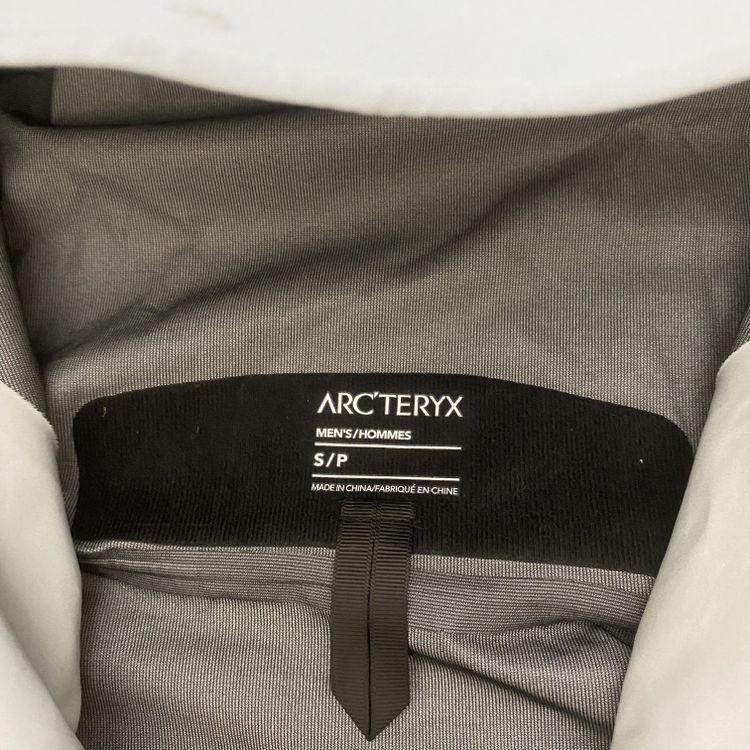 Arc’teryx Beta LT Gore-Tex Jacket