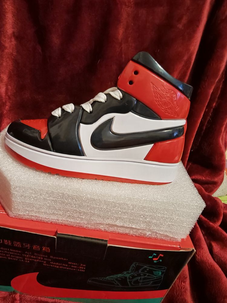 Other Aj1 Shoe wireless Bluetooth Speaker Brand New  product image
