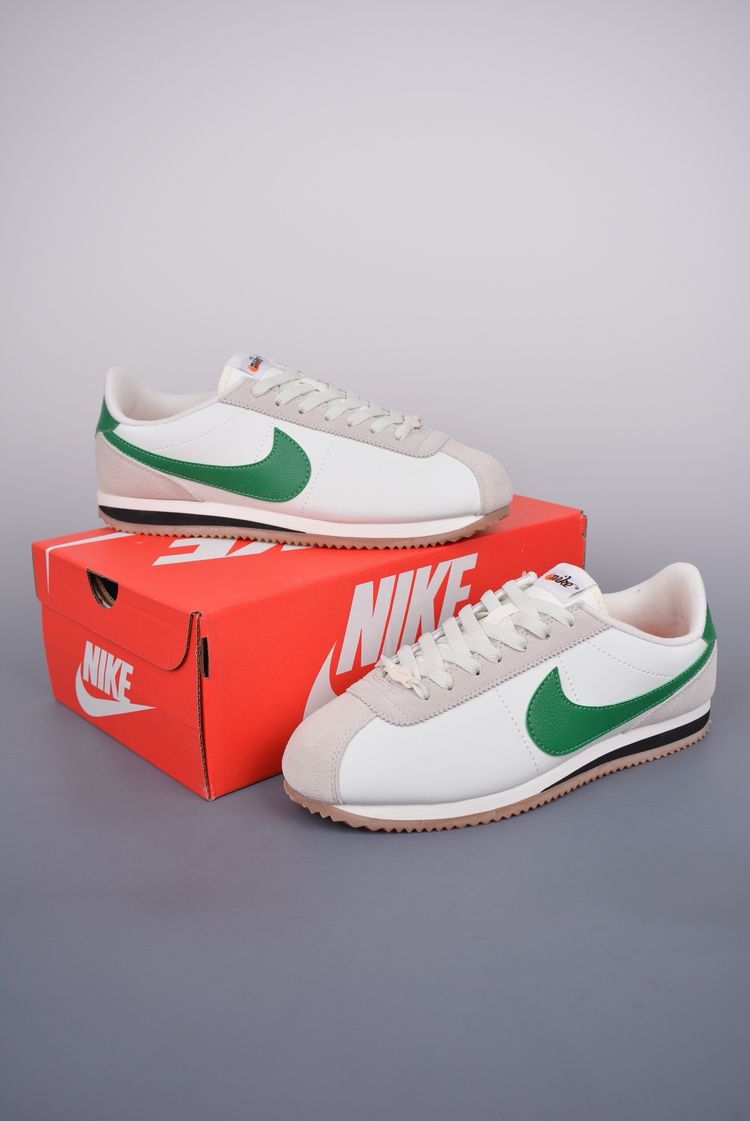 Nike Nike White And Green Sneakers product image
