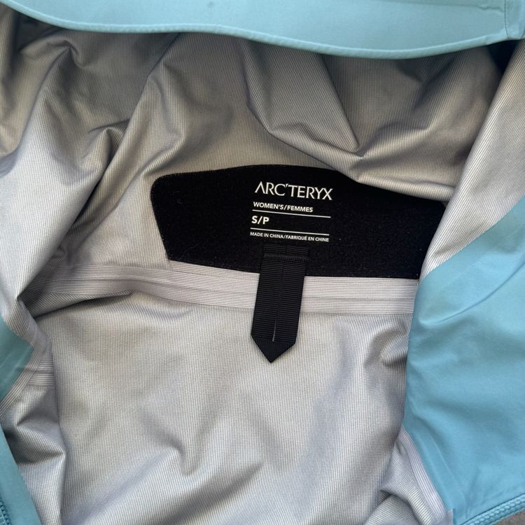 Arc'teryx Women's Beta LT Small RRP £550 image 6