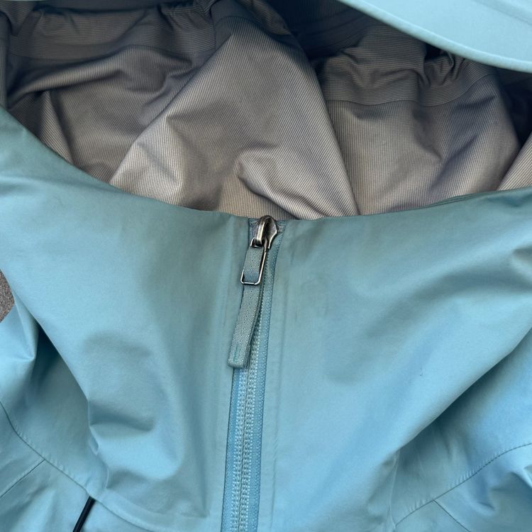 Arc'teryx Women's Beta LT Small RRP £550 image 5