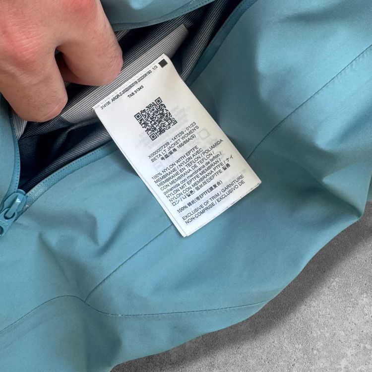 Arc'teryx Women's Beta LT Small RRP £550 image 7