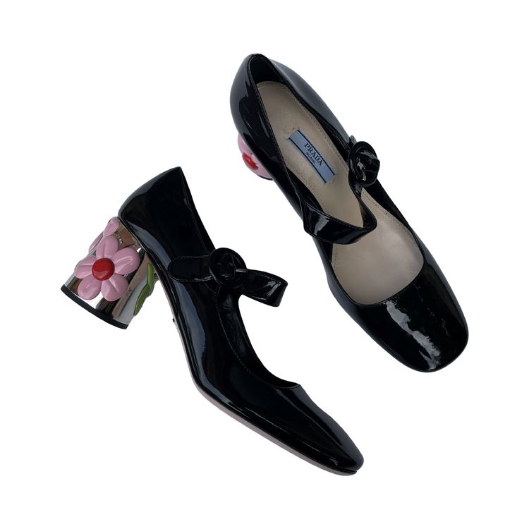 Lanabu Vintage Prada Mary Jane has in black patent with flower apple block heel, size 39 product image