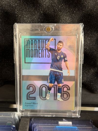 Marquee Moments 2016 Lionel Messi Trading Card