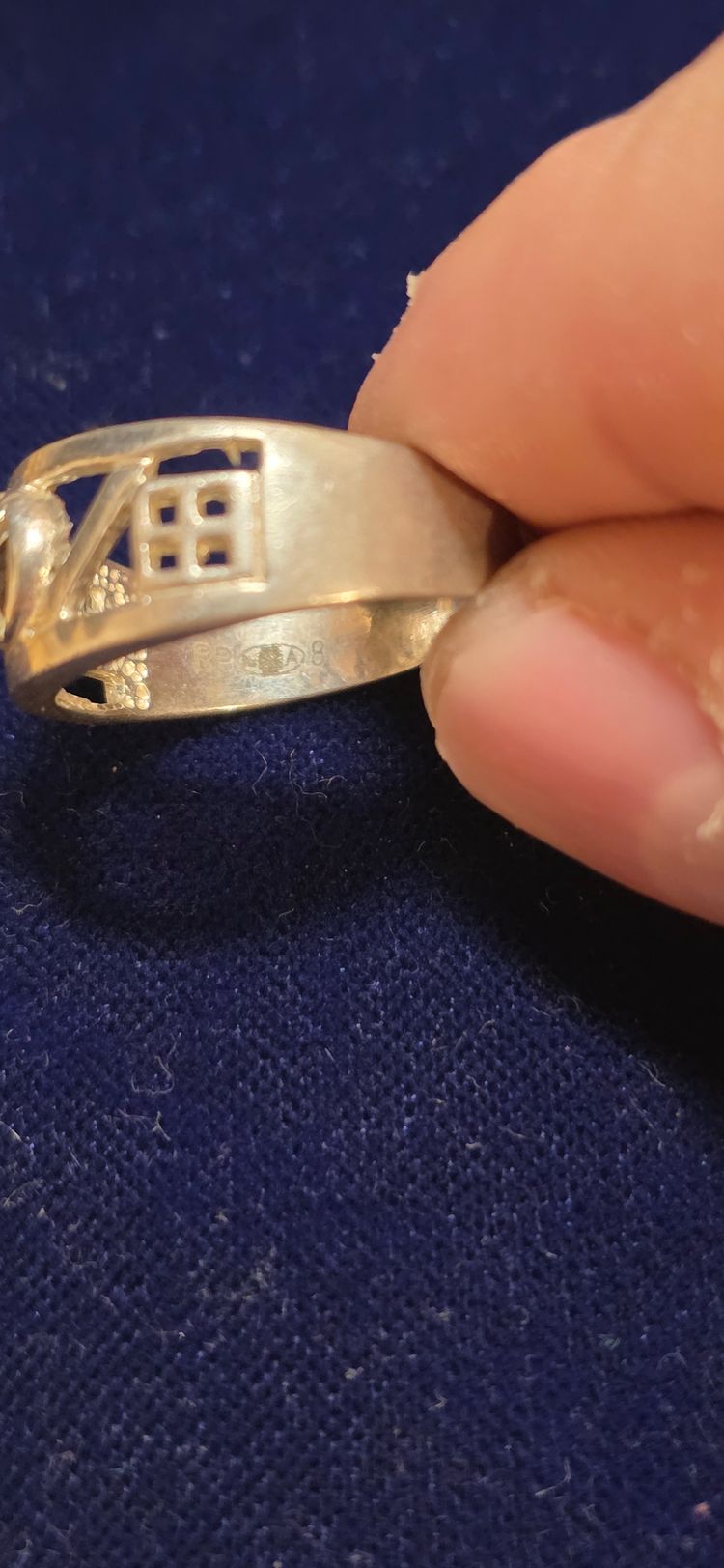 Immagine di 925 sterling Silver Ring With Cut-Out Design And Rose Detailing  size Q 5