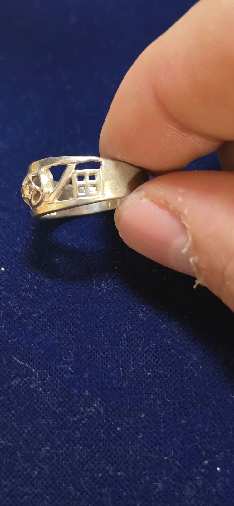 Immagine di 925 sterling Silver Ring With Cut-Out Design And Rose Detailing  size Q 3