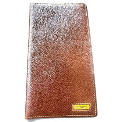 Vintage Burberrys Long Wallet / Companion in Brown Leather & Nova Check pattern