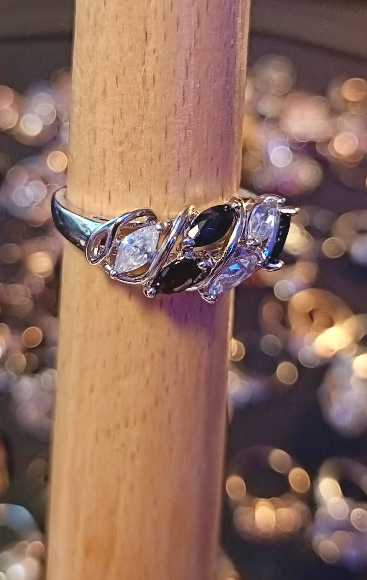 Silver-Tone Multi-Stone Cluster Ring 10