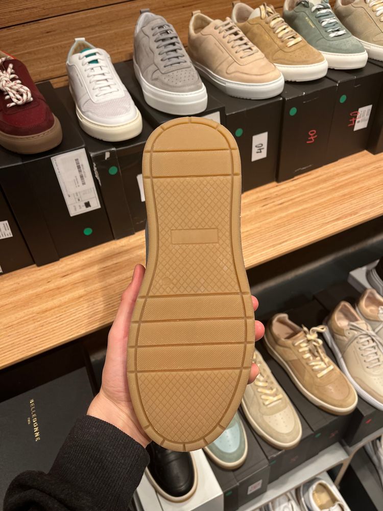B8 Beige  5