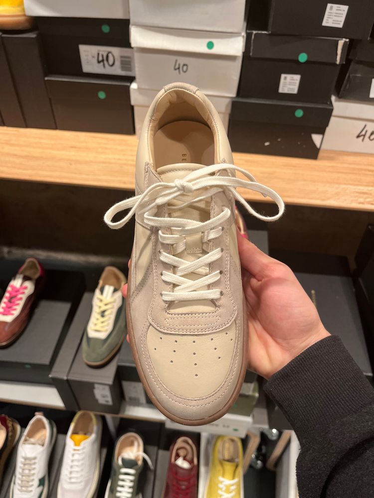 B8 Beige  4