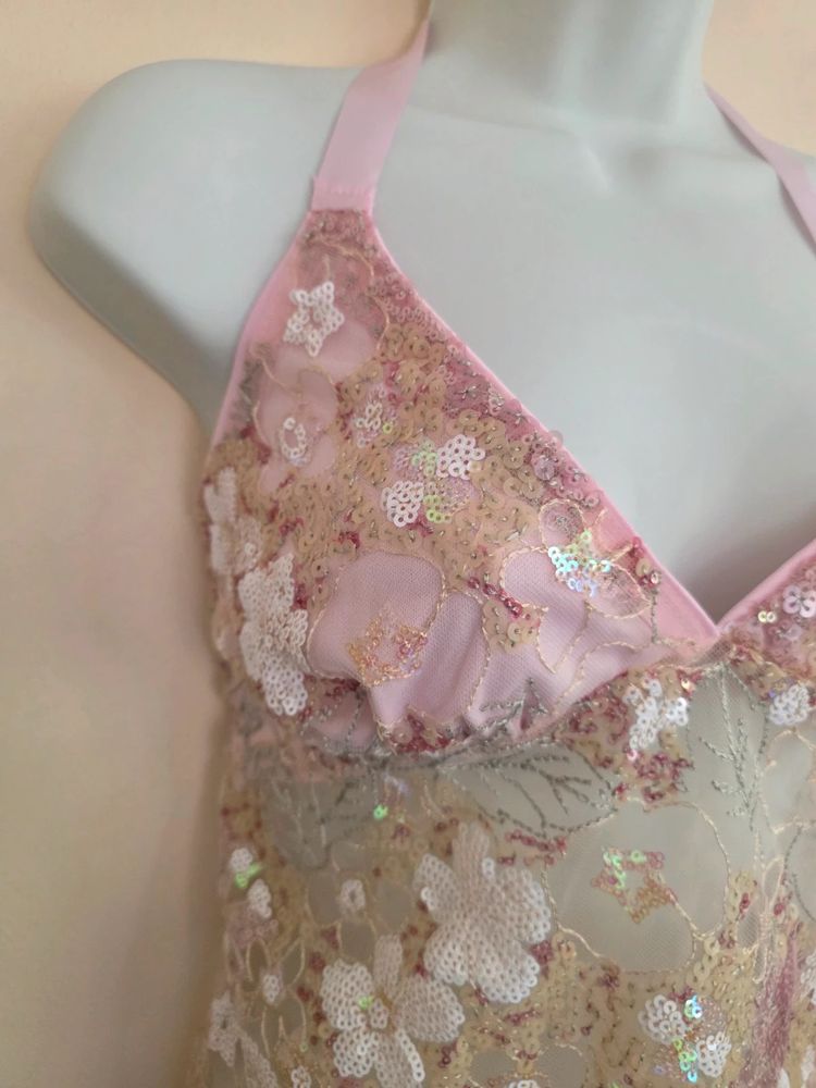 Immagine di 🌸 Shein Baby Pink Floral Sequin Fairycore/ Y2K Sheer Mesh Halter Tie-Back Top (Size L / UK 12-14) 2