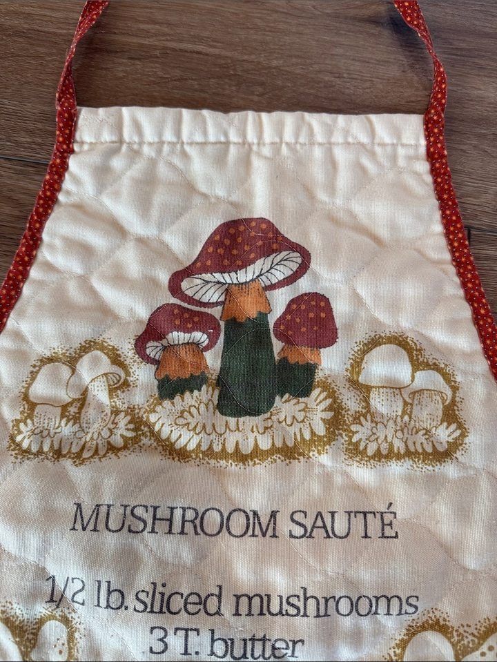 Quilted Apron With Mushroom Print image 1