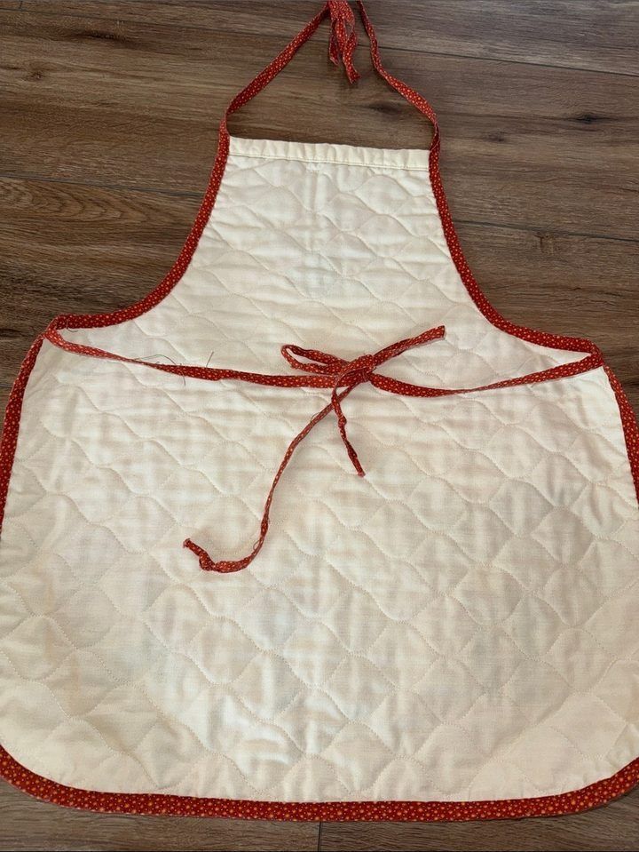 Quilted Apron With Mushroom Print image 3