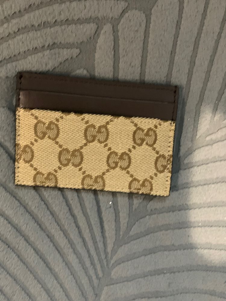 gucci  2