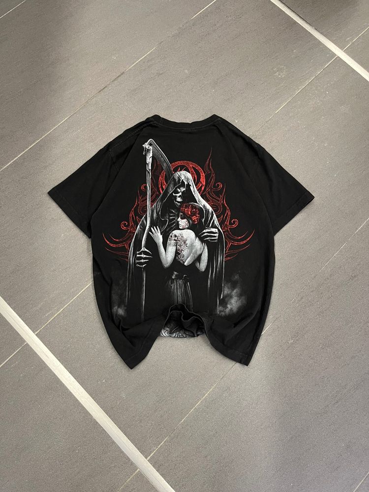 Spiral Black Graphic T-Shirt 2