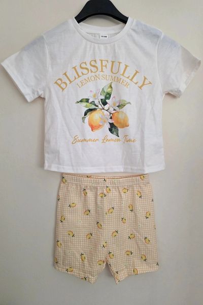 🍋 Shein Toddler Girls White Lemon Graphic T-Shirt & Gingham Shorts Set (18-24 Months)