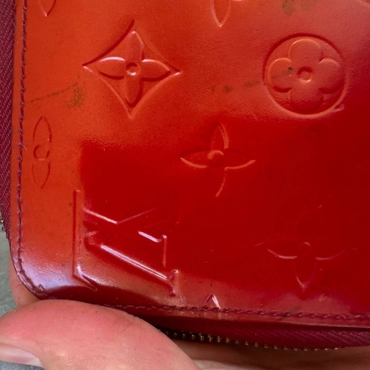 Louis Vuitton Zippy coin purse for women image 9