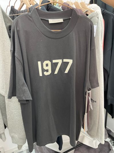 Black T-Shirt With 1977 Print