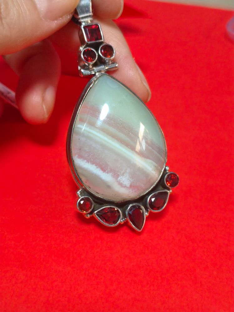 Colgante plata de LEY 925 - SERPENTINA Y GRANATE-