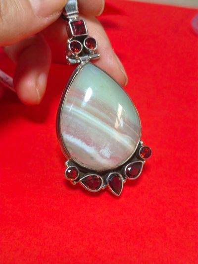 Colgante plata de LEY 925 - SERPENTINA Y GRANATE-