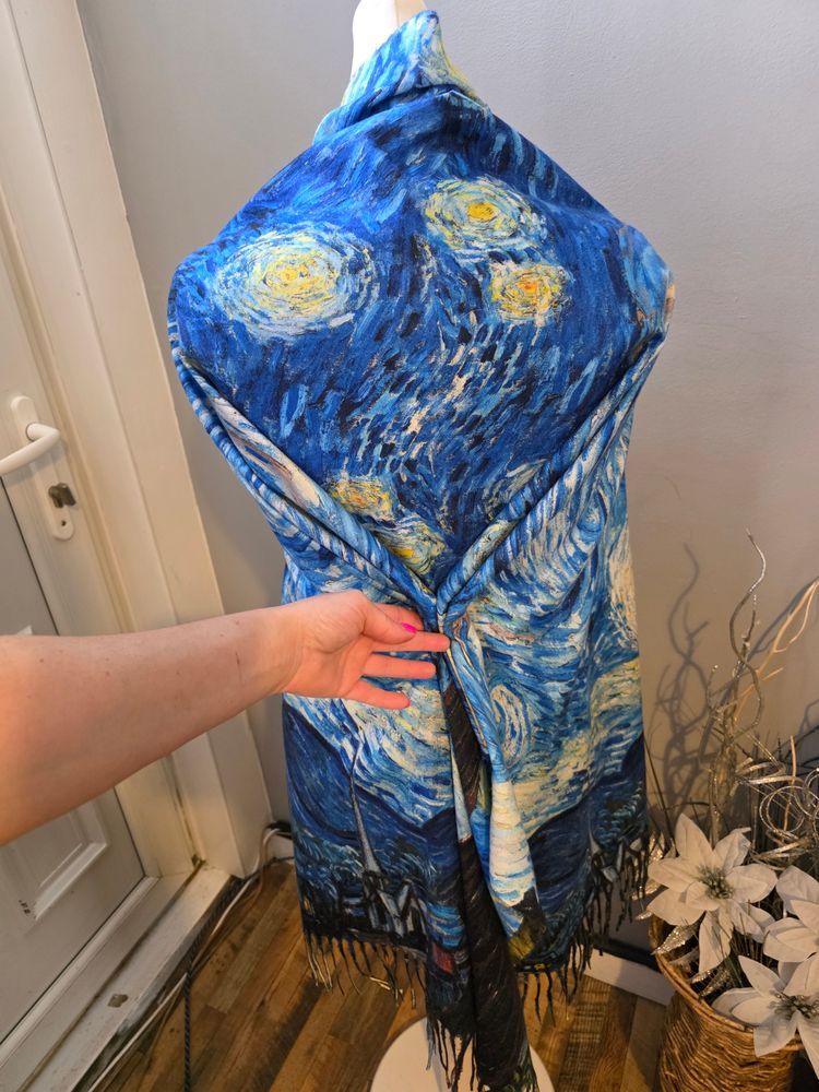 Immagine di Cashmere Scarf With Starry Night Print 4