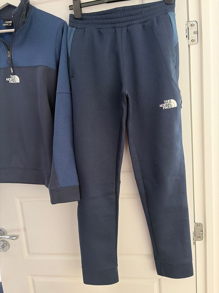 The North Face Fleece Jacket And Pants Set 3