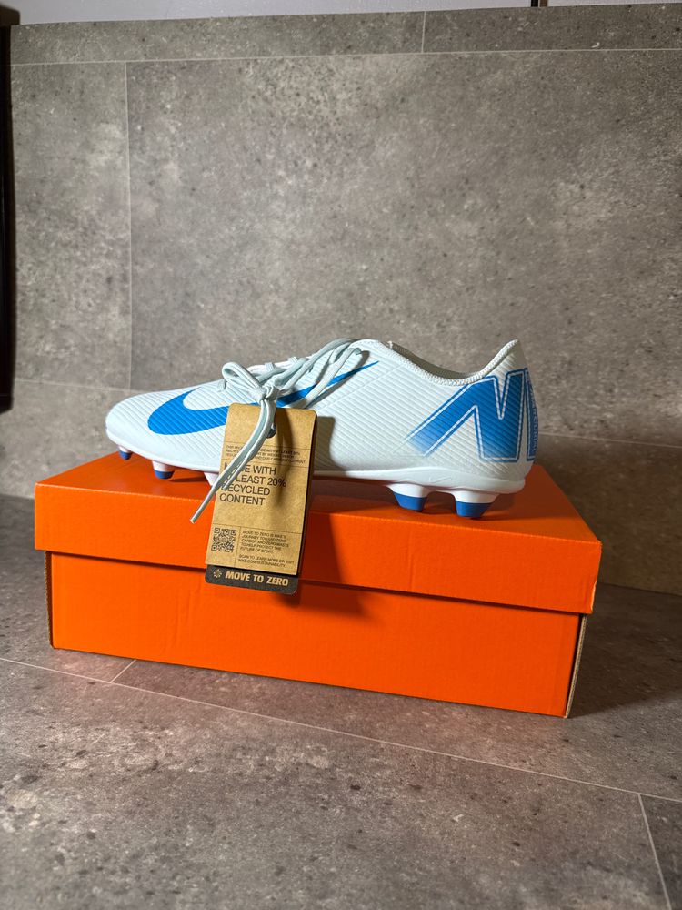 Nike Vapor 16 Club. (16)