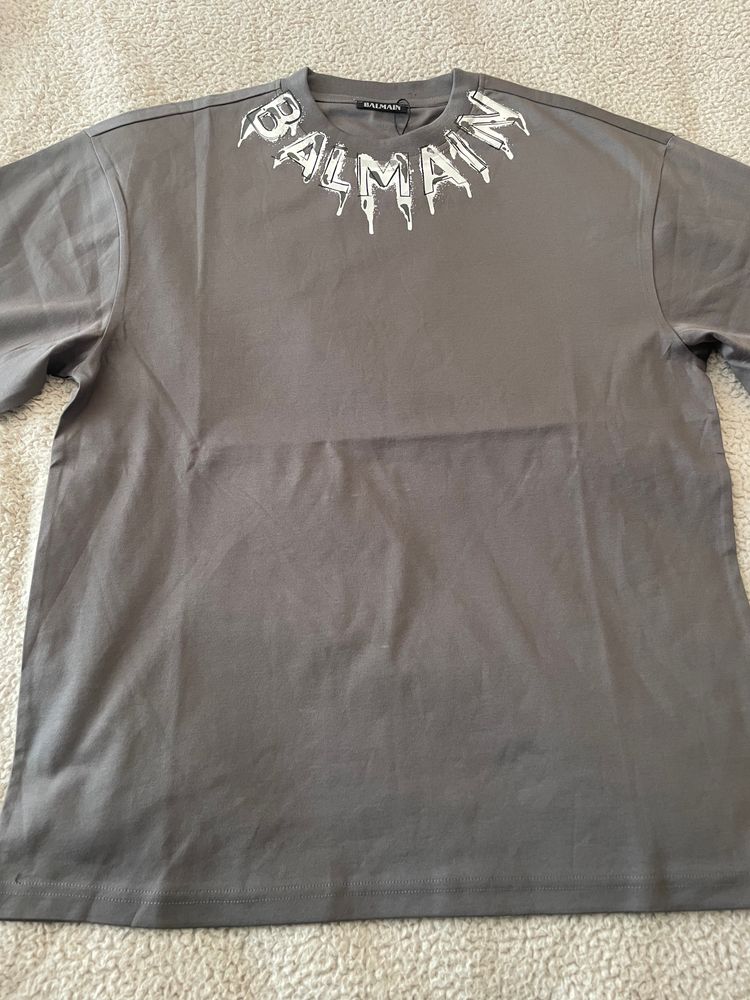 Balmain Grey T-Shirt With White Graphic Print 2