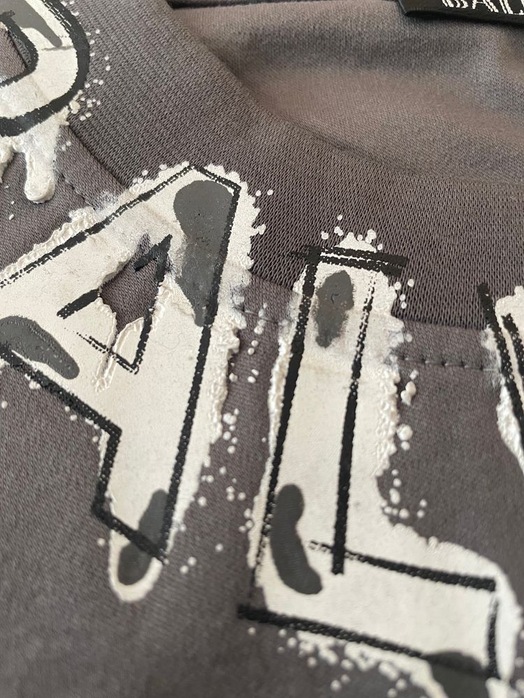 Balmain Grey T-Shirt With White Graphic Print 3