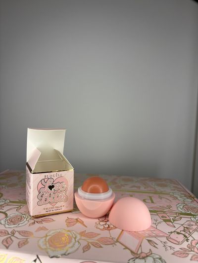 Prouis Lip Balm