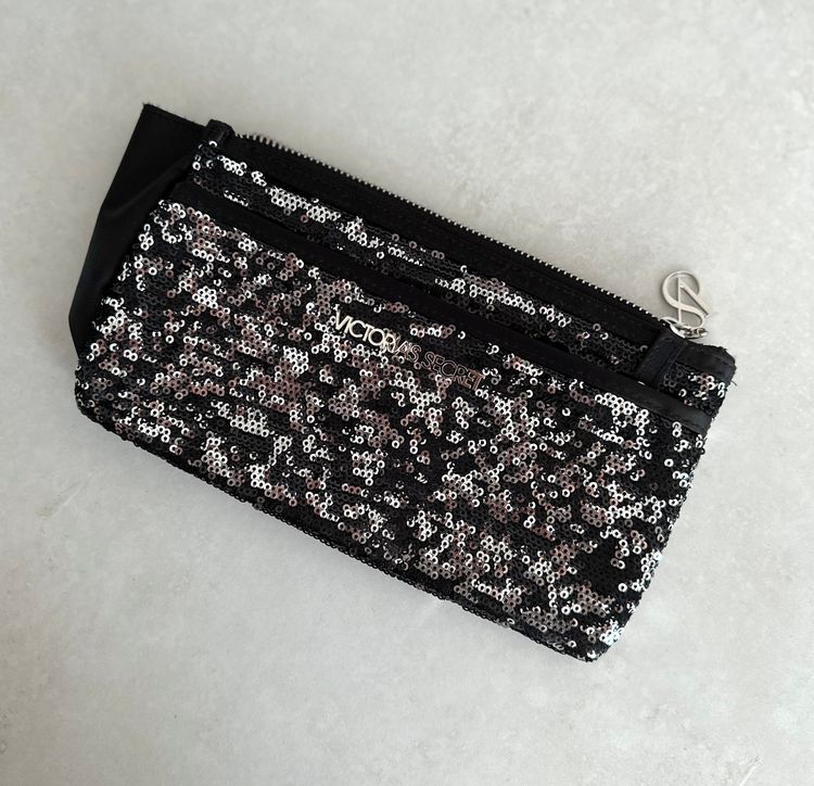 Victoria’s Secret oryginalna kopertówka cekinowa 