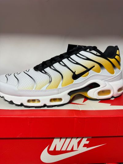 Nike Sneakers NEW TN