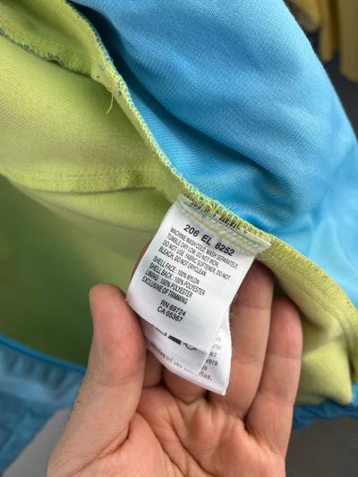 Giubbino Columbia donna tecnico con cappuccio 7