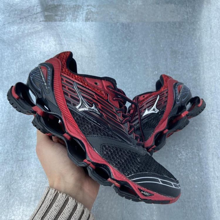 Mizuno Wave Prophecy 5 4