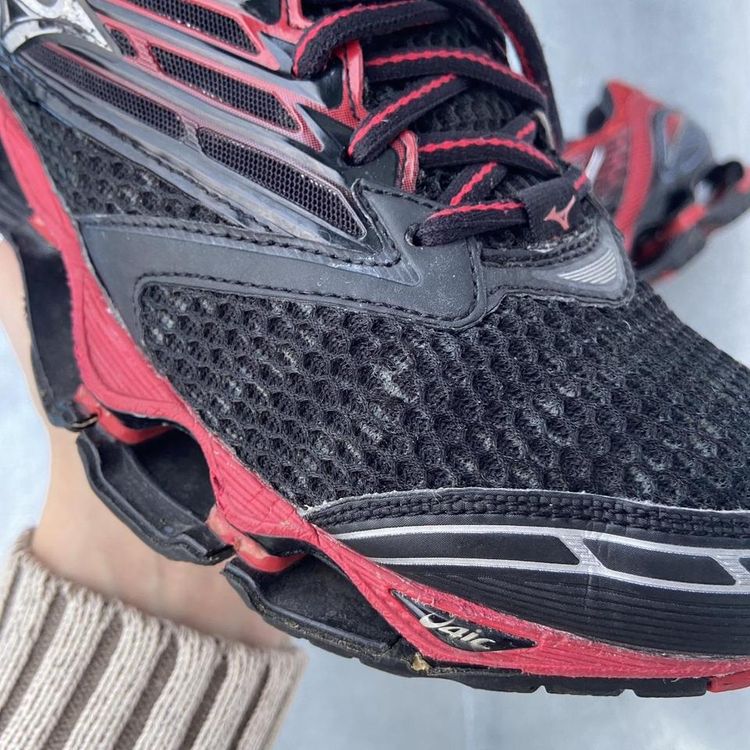 Mizuno Wave Prophecy 5 6