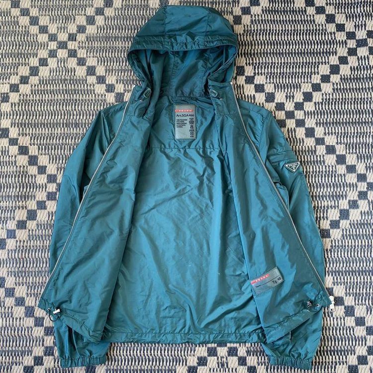Prada Milano 2016 Nylon K-Way WindBreaker Shell Jacket (Green) image 3