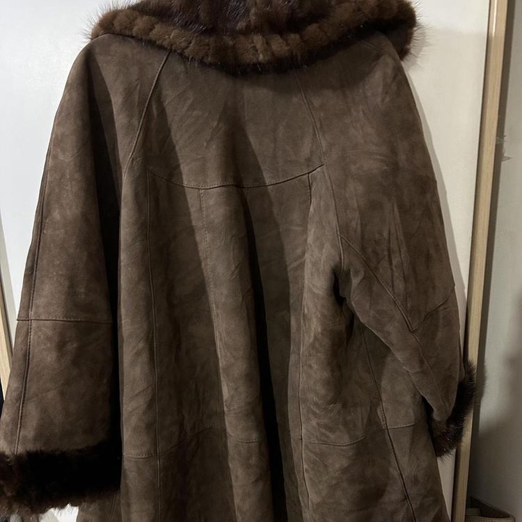 Vintage sheepskin duffle coat image 8