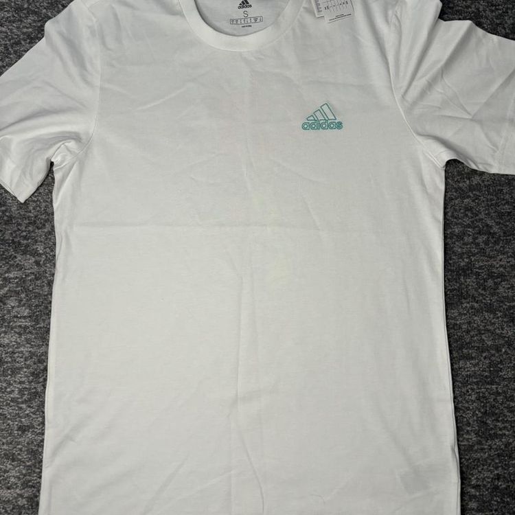 Mens Adidas basketball graphic tee