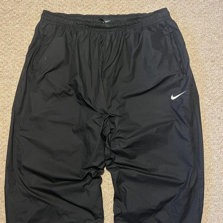 00s Nike Swoosh Shell Tracksuit Bottoms image 2