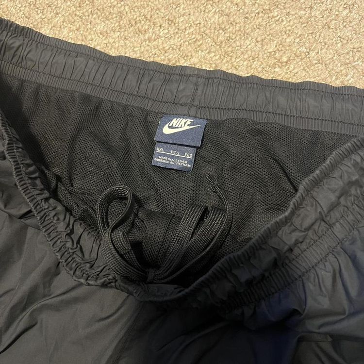 00s Nike Swoosh Shell Tracksuit Bottoms image 4