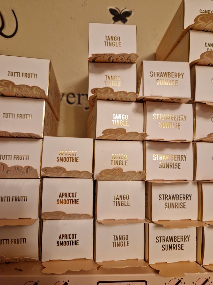 Cheek of it liquid blush