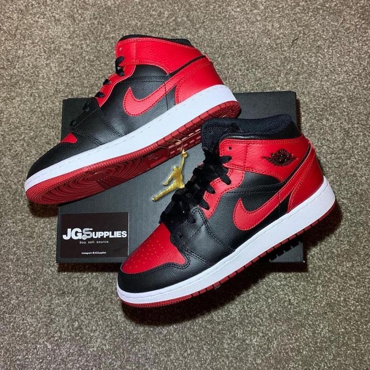 Jordan 1 mid banned