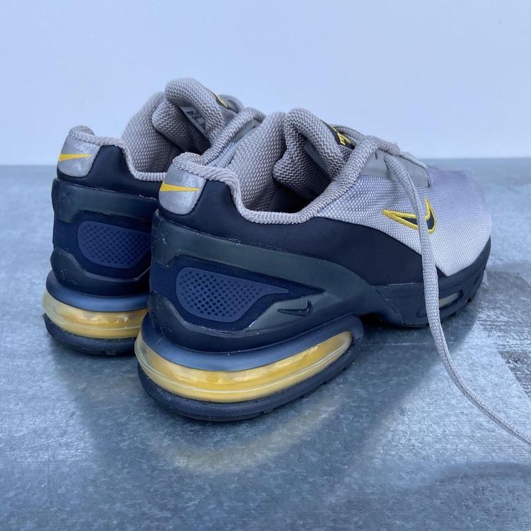 Nike Air Max Majikan 4
