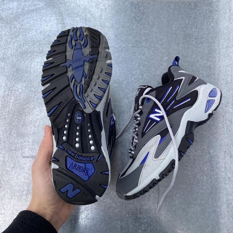 New Balance 889 image 3