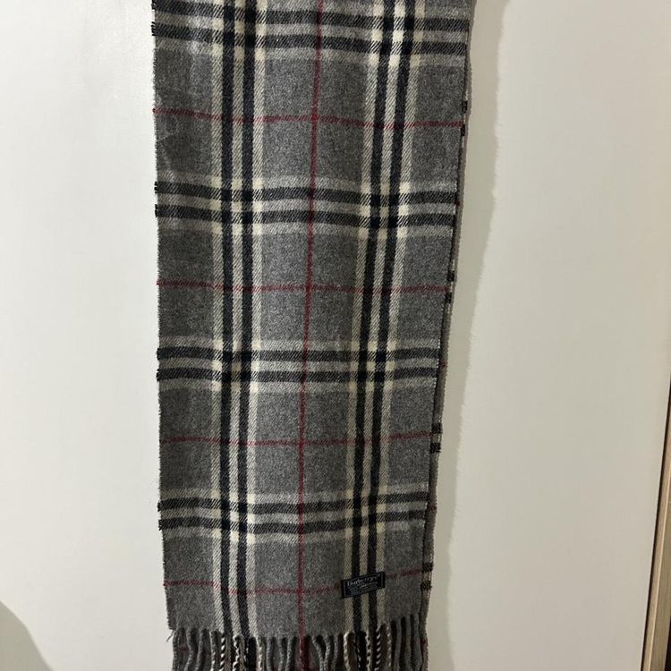 Vintage Burberry Scarf 100% Lambswool 2