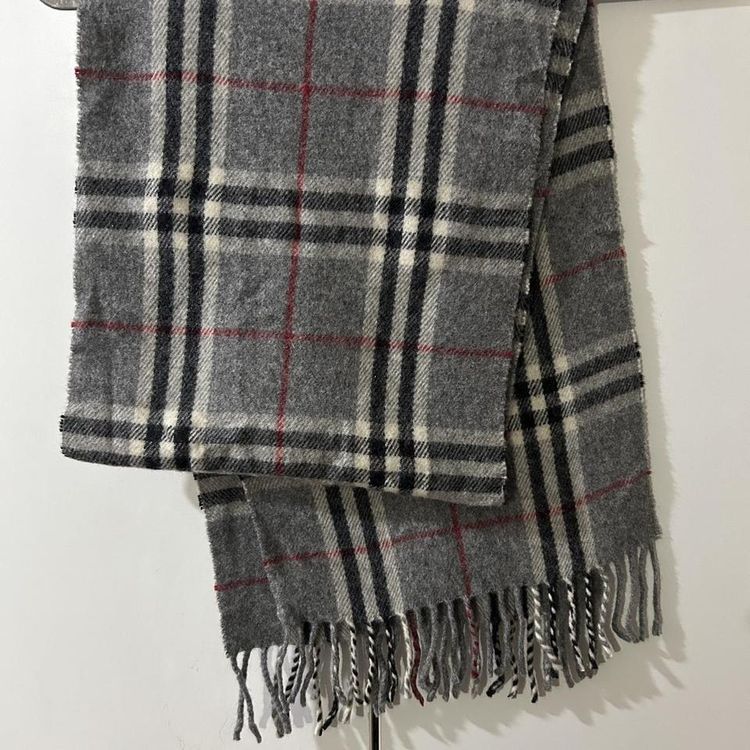 Vintage Burberry Scarf 100% Lambswool 6