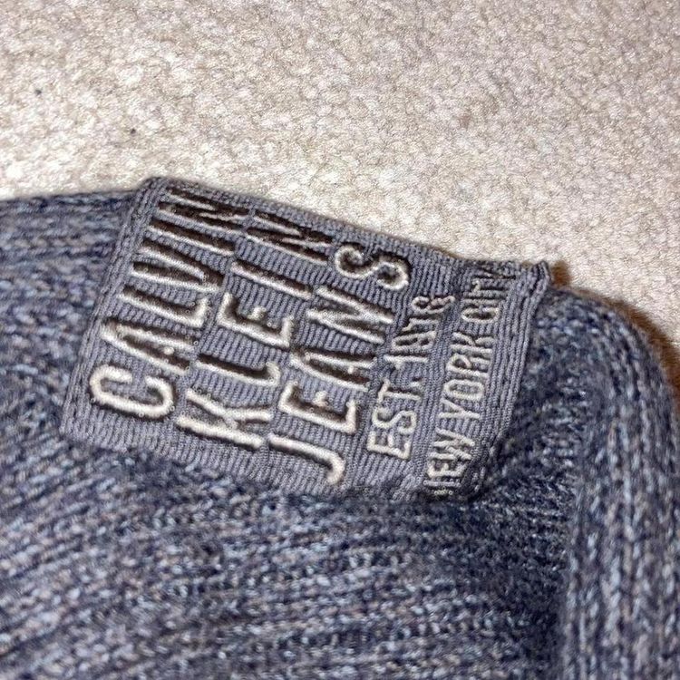 Vintage Calvin Klein jumper imagen 4